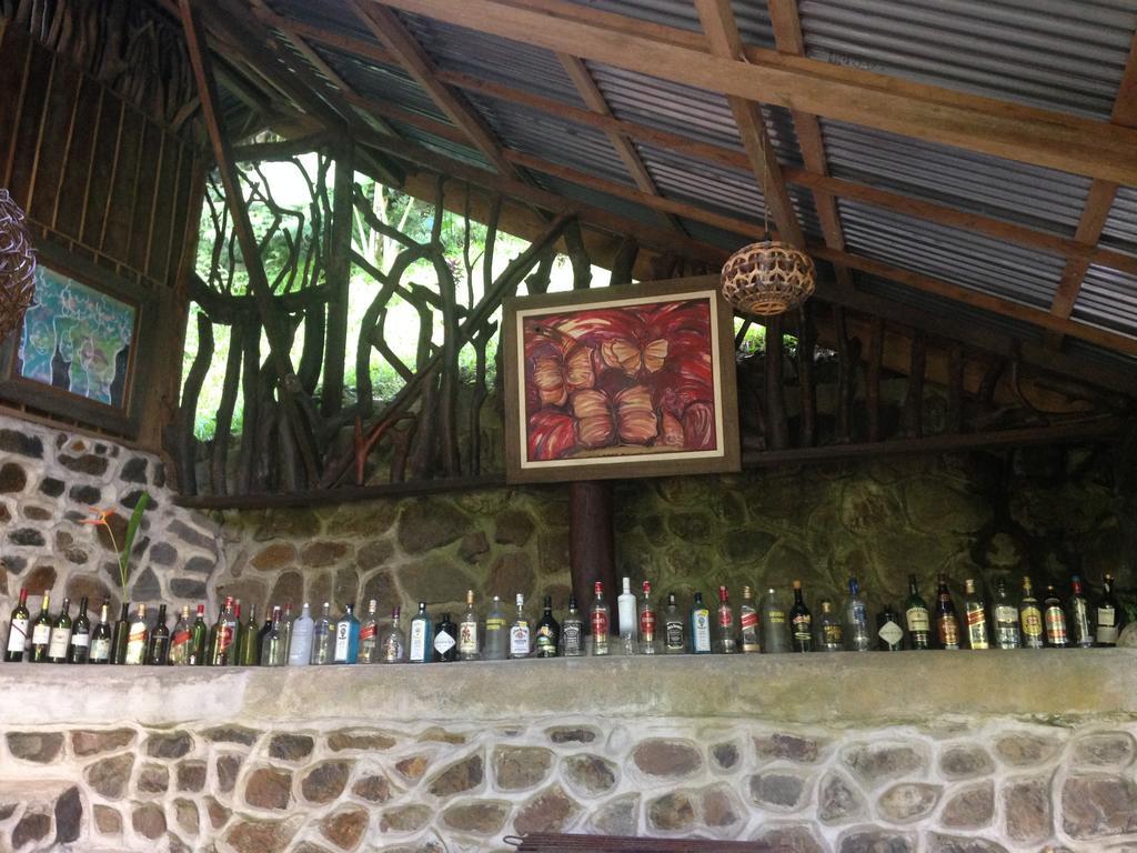 Kupu Kupu Garden Guest House & Cafe Bukit Lawang Exterior foto