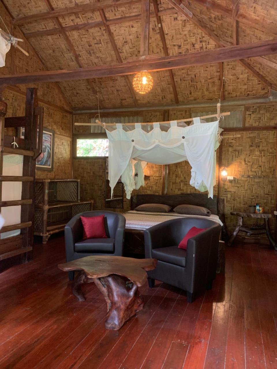 Kupu Kupu Garden Guest House & Cafe Bukit Lawang Exterior foto